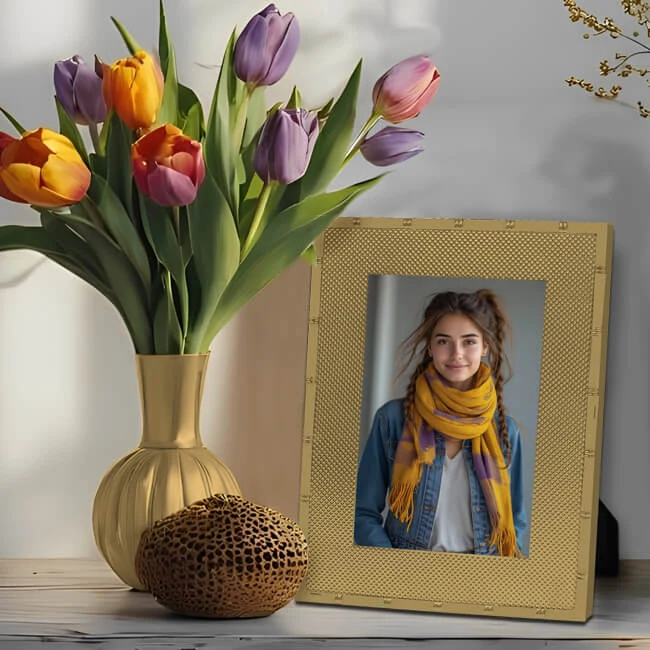 Παρουσίαση μεταλλικής κορνίζας golden style 8137-8138