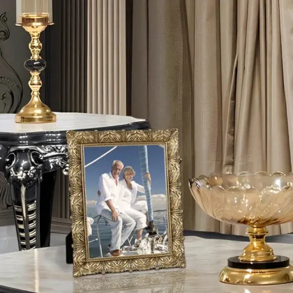 Κορνίζα resin.Σειρά Baroque (απόχρωση παλαιωμένο χρυσό) Κωδικός 41007-41008)
